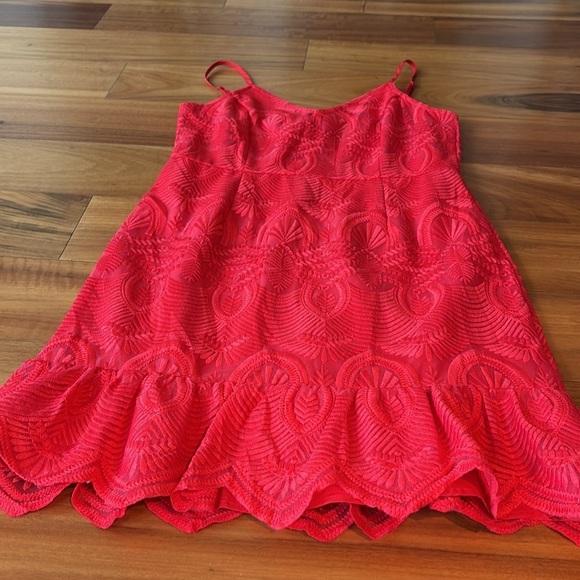 Lulus red mini - Picture 3 of 13